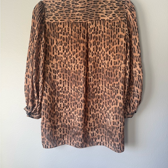 Alice + Olivia Animal Print Sheer Button Up Top - Picture 7 of 8